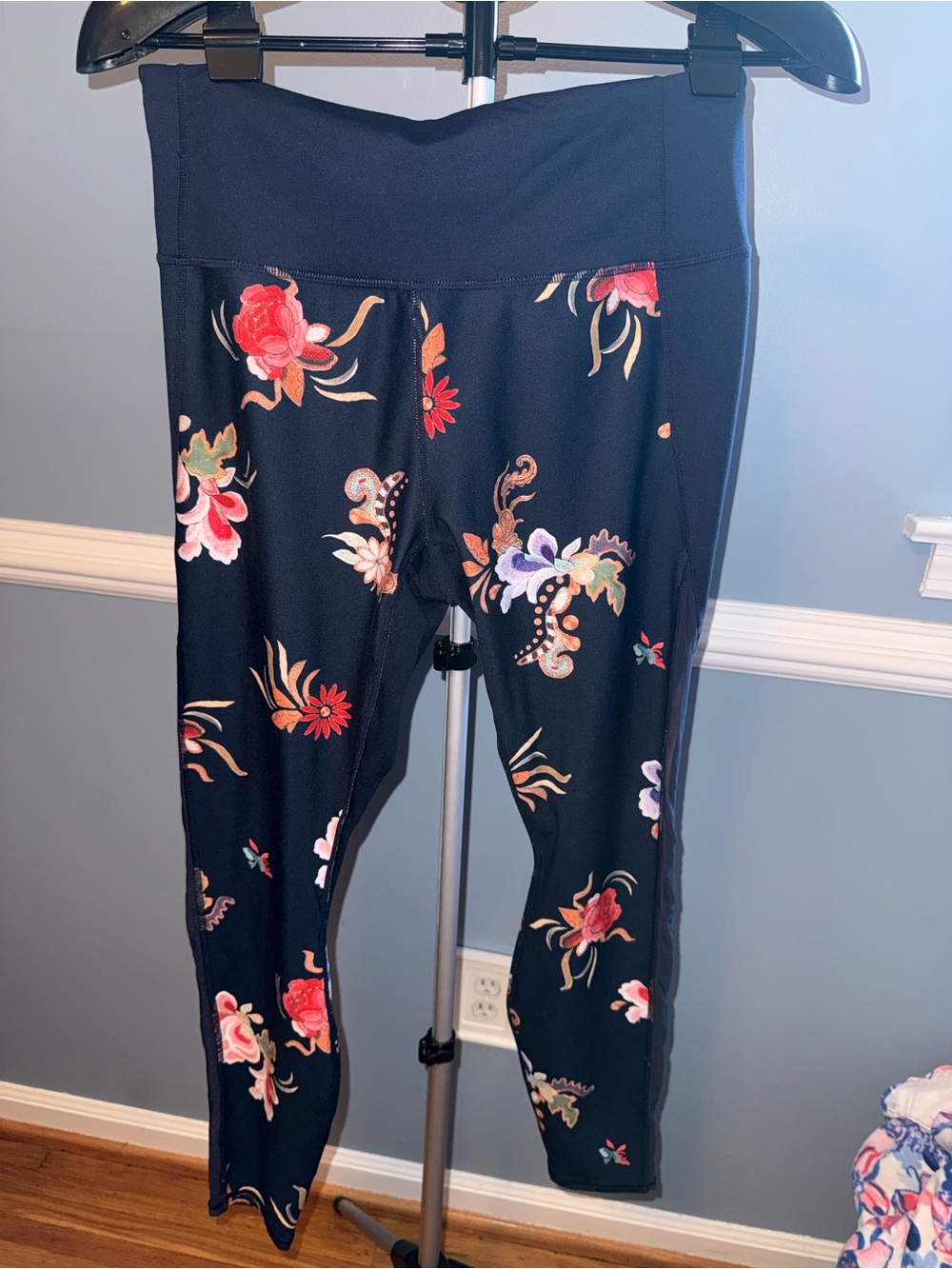 Athleta Chaturanga Floral Mesh Leggings Navy Multicolor Size L